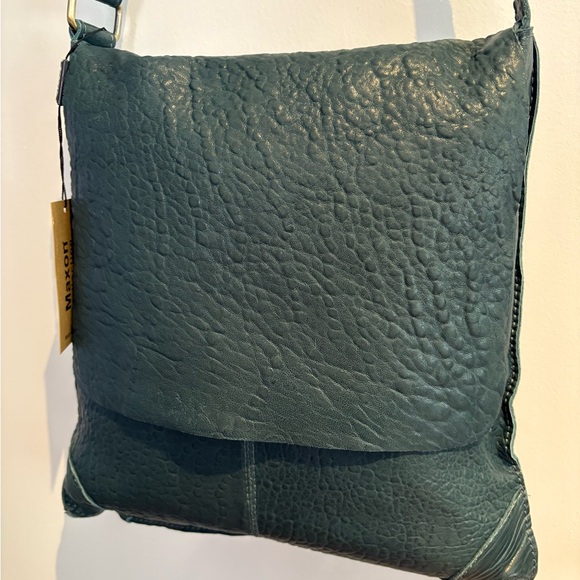 Maxon Collection Forest Green Textured Handbag. New with Tags. - Picture 3 of 15